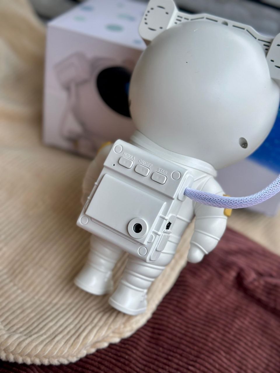 Astronaut Galaxy Star Projector Night Lamp for Kids & Adults